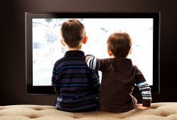 Что юные куряне будут смотреть по телевизору на каникулах