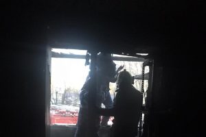 В Курске пожарные спасли из огня 16 человек