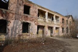 В Щиграх Курской области снесут аварийное здание