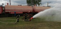 На ЖД путях в Орловско-Курском регионе работает 4 пожарных поезда