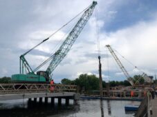 В поселке Курской области раньше срока сдадут мост