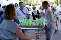 В Железногорске Курской области испекли 50-килограммовый торт