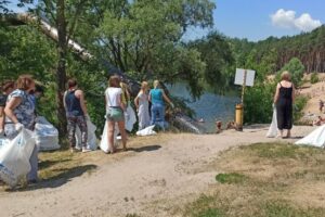 В Курске волонтеры уберут мусор на берегу Сейма в урочище Солянка