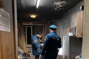 В Курске при пожаре в общежитии эвакуировали 400 человек