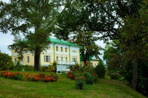 Судьи  украсили усадьбу Фета