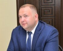 Руководитель Курской ТПП Денис Французов покинул свой пост