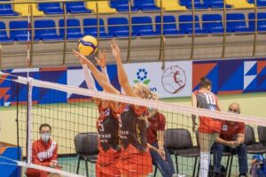 Курские волейболистки с переменным успехом начали новых сезон в Высшей лиге