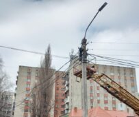 В Курске восстановили сбитые после ДТП опоры