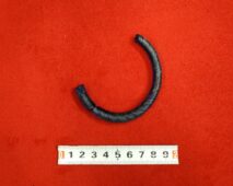 Найденный в Курске старинный браслет изготовлен в Византии в XII веке
