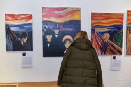 В Курске открыта для посещения выставка репродукций Эдварда Мунка