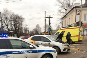 В Курске в ДТП с такси пострадали два пассажира