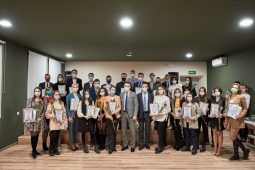 В Курске 40 студентов получили именные стипендии