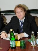 Курский экс-депутат, подозреваемый в организации ОПГ, вышел из партии