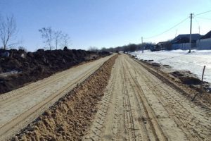 В Курском районе строят дорогу  к школе