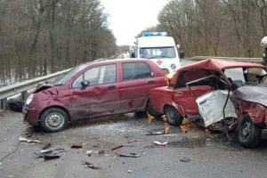 В Курской области в ДТП ранен водитель без прав