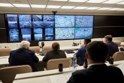 В Курске монтируют 47 комплексов дорожной безопасности