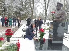 В Курске почтили память Михаила Алексеевича Булатова