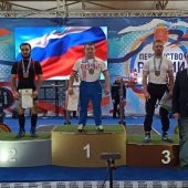 Курский пауэрлифтер взял «серебро» на чемпионате России