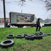 В Курске продолжается сбор брошенных покрышек