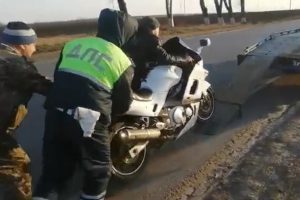 Во время погони курская полиция задержала мотоциклиста без прав