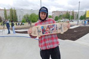 В Курчатове открылся  скейт-парк