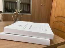 Курянин предоставил работодателю поддельное медицинское заключение