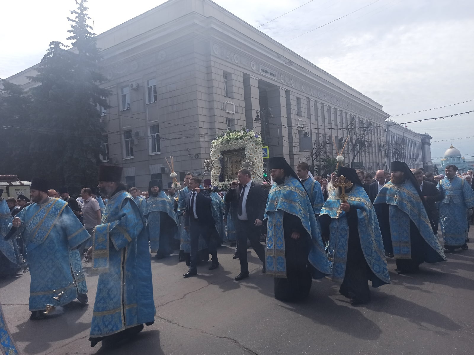 Коренная пустынь курск крестный ход. Курская коренная крестный ход. Крестный ход коренная пустынь. Курская коренная пустынь крестный ход. Курская коренная пустынь крестный ход.