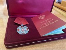 Президент наградил орденом тракториста из Курской области