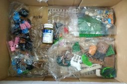 Курские таможенники нашли психотропные таблетки в детском конструкторе