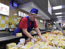 В Курске проверили качество сыра в магазинах