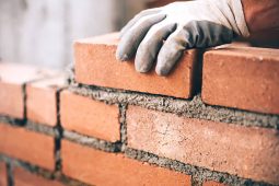 208 курских семей направили маткапитал на строительство и ремонт дома