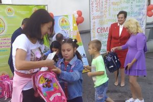 Детям ДНР и ЛНР вручили подарки