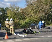В Курске на улице Пост Кривец в столкновении с RAV-4 погиб мотоциклист