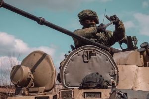 В Курской области российские военные наносят удары по позициям ВСУ