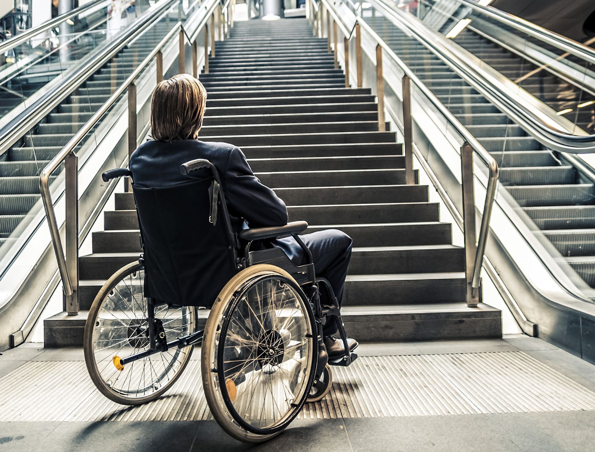 Инвалиды в современном обществе. Люди с ограниченными возможностями. Люди сограничеными возможностями. Люди с инвалидностью. Инвалиды люди с ограниченными возможностями.