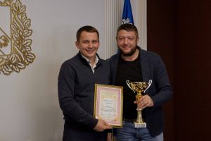 93 курских школьника получат стипендию главы города