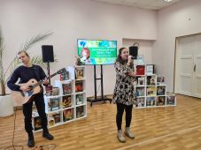 В Курске открылась выставка художницы Ирины Воронцовой