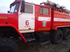 В Курской области в селе Пальцево при пожаре обрушилась крыша