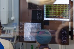 В Курске медсестра спасла таксиста, у которого за рулём случился инфаркт