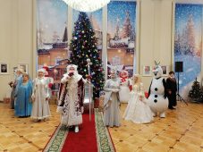 В Курске 27 декабря проходит Губернаторская ёлка