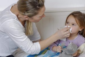 Горячие головы: почему резко выросла заболеваемость гриппом среди детей
