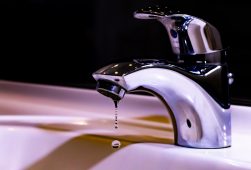 «Курскоблводоканал» устранит нарушения по качеству питьевой воды в Фатежском районе