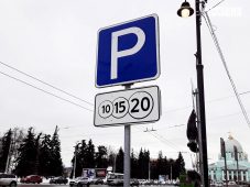 Годовой абонемент на парковку обойдётся курянам в 35,5 тысячи рублей