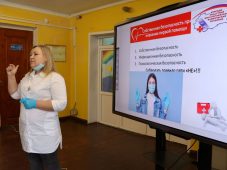Курские врачи провели тренинг в школе №1