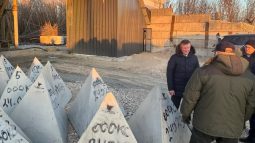 Строителям укреплений на границе Курской области задерживали зарплату