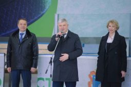 Сбер в Воронеже провел межрегиональный турнир по хоккею с шайбой