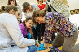 Курские врачи провели мастер-класс по оказанию первой помощи в школе №5