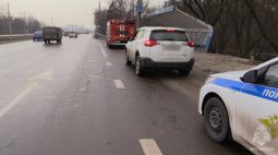 В Курске автомобилистка не уступила дорогу пожарной машине