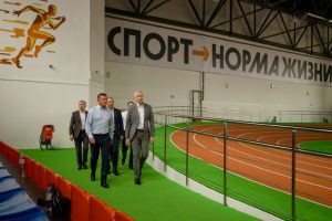 Манеж открыл министр спорта России