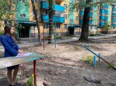 В Курске прокуратура потребовала привести в порядок детские площадки